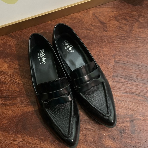 Black loafers like new - Picture 2 of 6